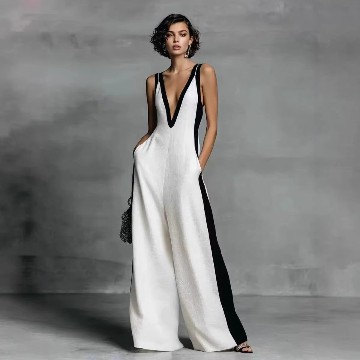 Sleeveless Womens V-Neck Contrasting Color Wide-Leg Jumpsuit