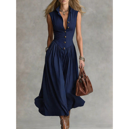 Elegant, Sophisticated Long Sleeveless Dress With A Lapel Collar